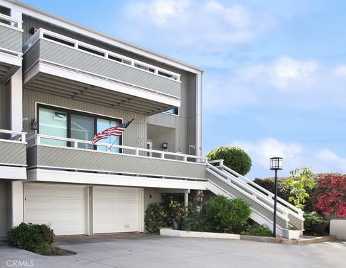 17 Ima Loa Ct, Newport Beach, CA, 92663 | Card Image