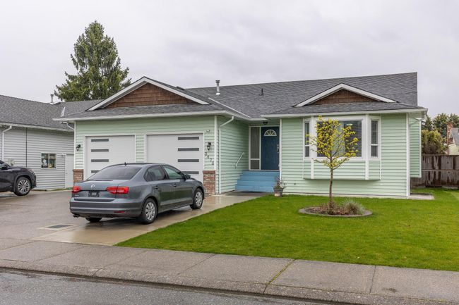 3476 Creston Drive, House other with 7 bedrooms, 3 bathrooms and 6 parking in Abbotsford BC | Image 2