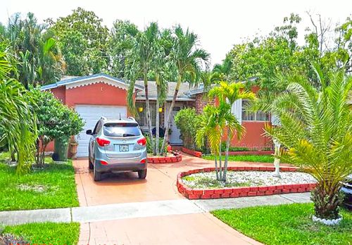 631 Sw 69th Ave, Pembroke Pines, FL, 33023-1179 | Card Image