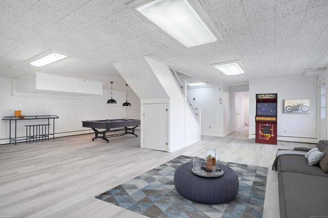 7 Maplecrest Dr, House other with 4 bedrooms, 5 bathrooms and 6 parking in Danbury CT | Image 21