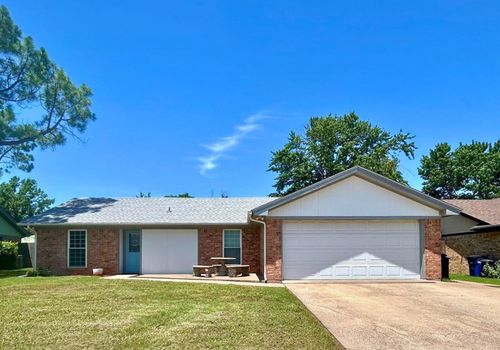 204 Windcrest Dr, Keller, TX, 76248-2413 | Card Image