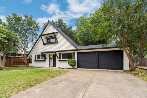 220 Robert Street, Burleson, TX, 76028 | Card Image