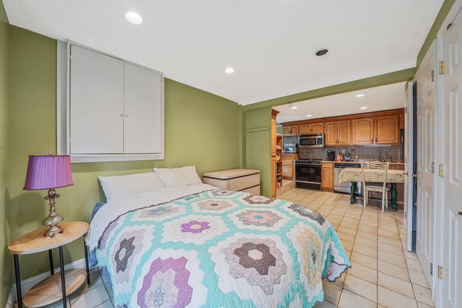 15951 160 Th Ave, Home with 4 bedrooms, 2 bathrooms and null parking in Howard Beach NY | Image 23