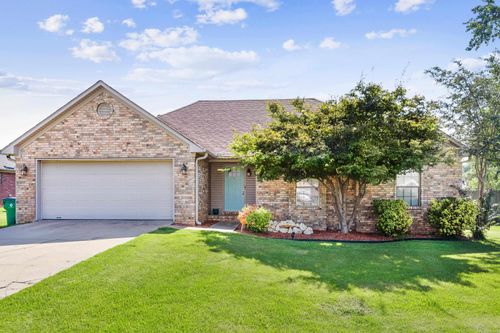 14 Fredrick Dr, Mayflower, AR, 72106-8401 | Card Image
