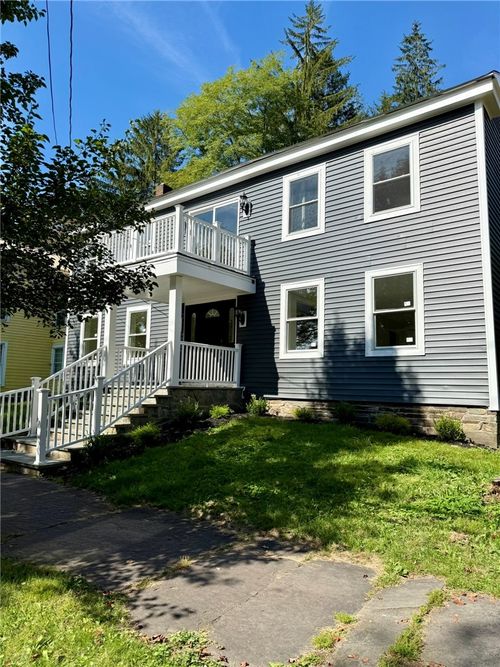 27 N Washington Ave, Oxford, NY, 13830-3450 | Card Image
