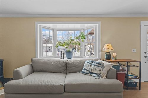 281 Red Oak Dr, Colchester, VT, 05446-6985 | Card Image