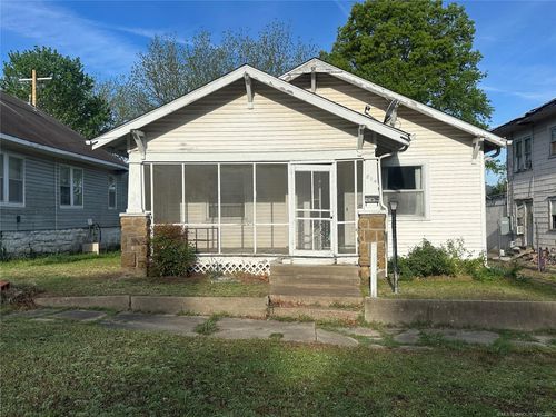 814 S Severs St, Okmulgee, OK, 74447-6045 | Card Image