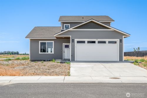 112 Sunwest Dr, Ephrata, WA, 98823-8008 | Card Image
