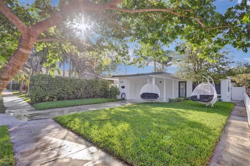 2-1610 Polk St, Hollywood, FL, 33020-5247 | Card Image