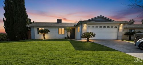 7601 Letty Ave, Lamont, CA, 93241-2366 | Card Image