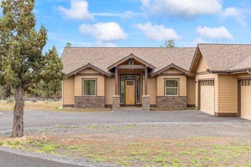 1784 Se Texas Cir, Prineville, OR, 97754-9462 | Card Image