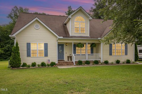 270 W Silverado Ct, Kenly, NC, 27542-8193 | Card Image