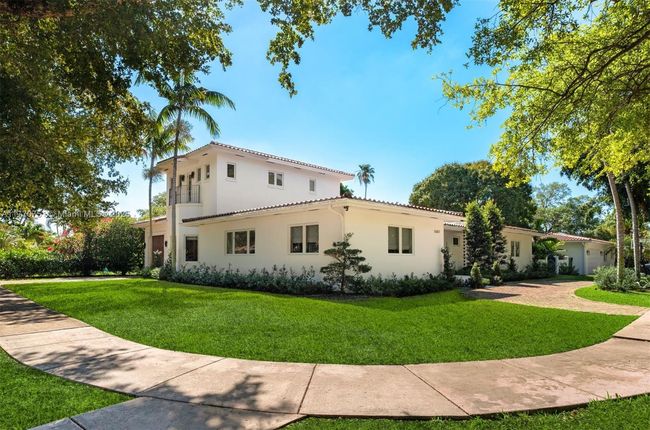 5601 San Vicente St, House other with 4 bedrooms, 5 bathrooms and null parking in Coral Gables FL | Image 15