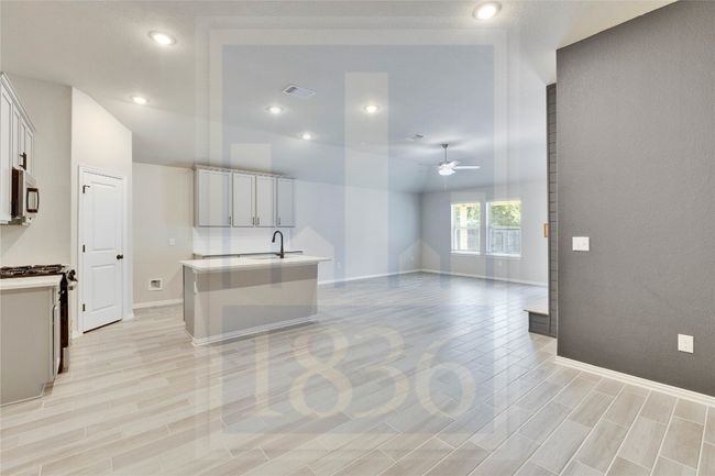 135 Hackberry Ln, House other with 3 bedrooms, 2 bathrooms and null parking in Bastrop TX | Image 7