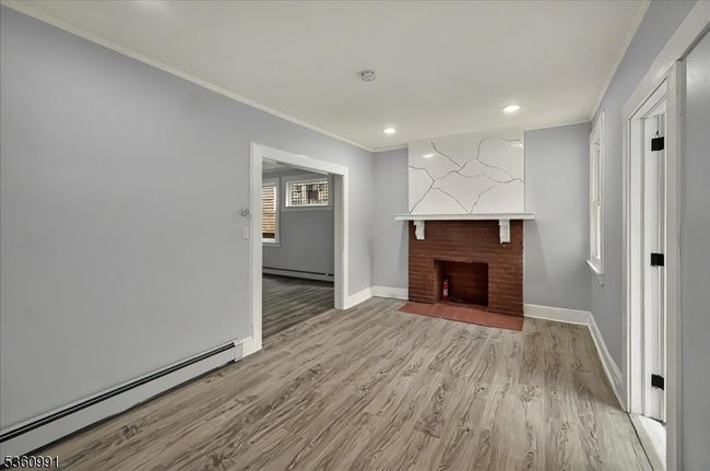 27 Berkeley Pl, Home with 7 bedrooms, 3 bathrooms and null parking in Bloomfield NJ | Image 8