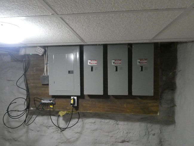 234 Spruce St, Home with 0 bedrooms, 3 bathrooms and null parking in Manchester NH | Image 32