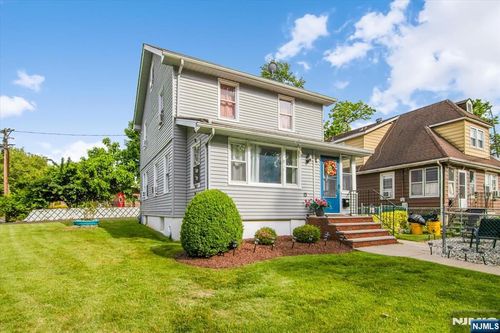 13 Elm Drive, Cedar Grove, NJ, 07009 | Card Image