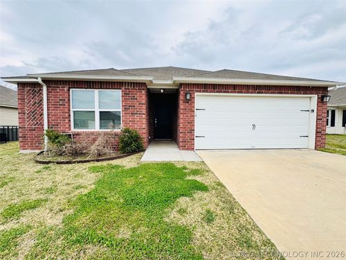 14236 N 73rd East Ave, Collinsville, OK, 74021-4571 | Card Image
