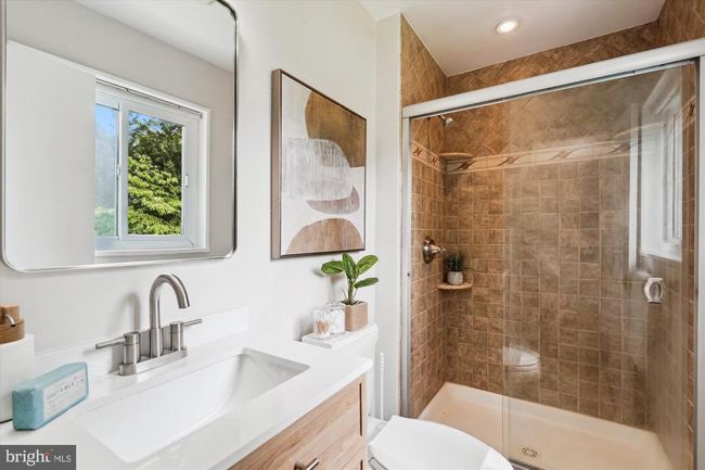 10831 Woodland Dr, House other with 3 bedrooms, 2 bathrooms and null parking in FAIRFAX VA | Image 16