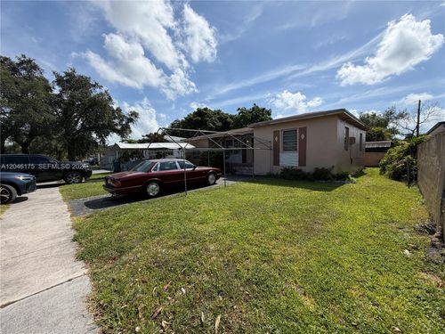745 Nw 32nd Ave, Miami, FL, 33125-3903 | Card Image