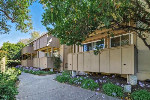 apt-6-2452 W Bayshore Rd, Palo Alto, CA, 94303-3524 | Card Image