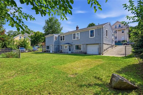 75 Veazie St, Providence, RI, 02908-2409 | Card Image