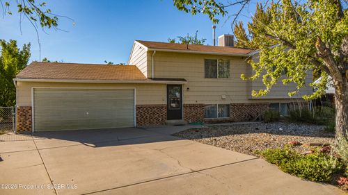 2620 E 24th St, Farmington, NM, 87401-4414 | Card Image