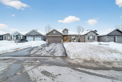 21 Brookfield Cres, Trenton, ON, K8V0H9 | Card Image