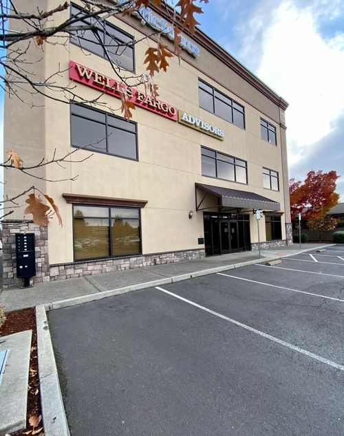 100-1301 Poplar Drive, Medford, OR, 97504 | Card Image