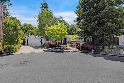 345 Shire Oaks Ct, Lafayette, CA, 94549-5636 | Card Image
