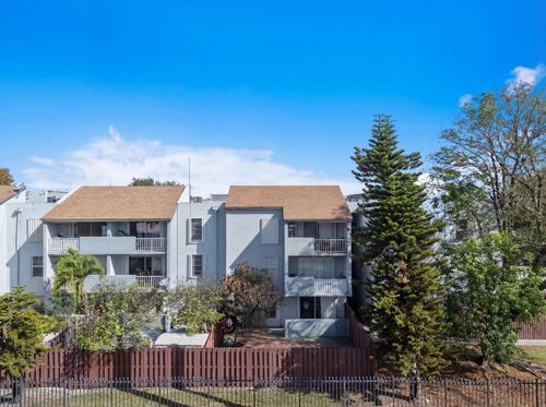 f126-1725 W 60th Street, Hialeah, FL, 33012 | Card Image