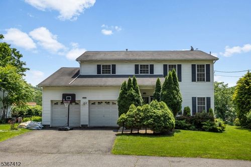 1436 Pleasant Valley Way, West Orange, NJ, 07052-1313 | Card Image