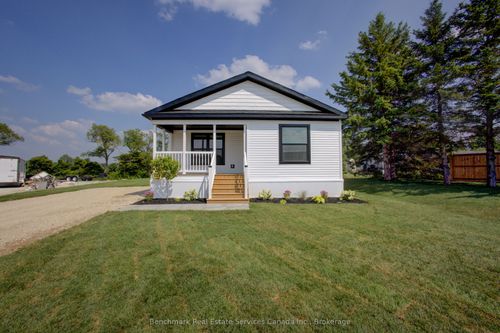 212 Spruce Dr, Hanover, ON, N4N0C4 | Card Image