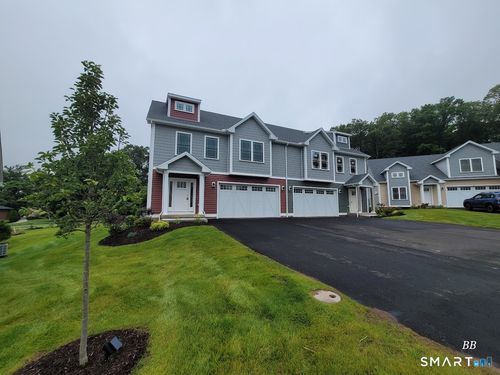 8-22 Lombard Cir, North Haven, CT, 06473-3261 | Card Image