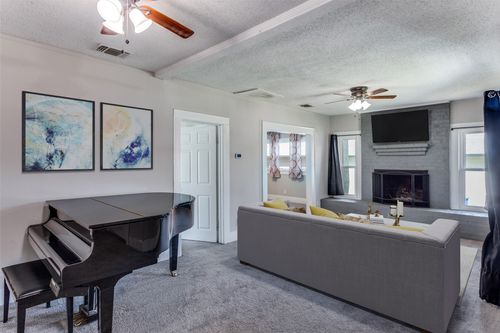 826 Mirike Dr, White Settlement, TX, 76108-3030 | Card Image