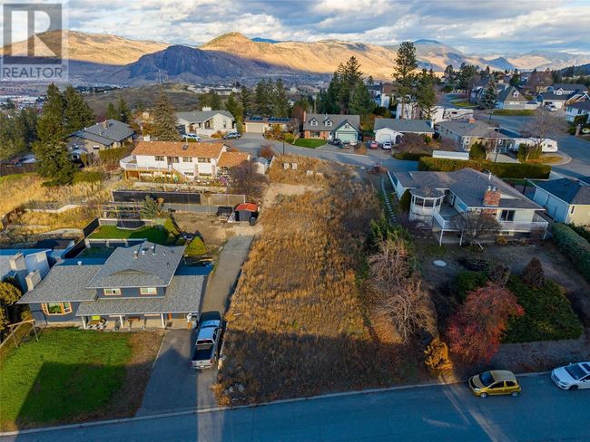 736 Gleneagles Dr, Home with 0 bedrooms, 0 bathrooms and null parking in Kamloops BC | Image 4