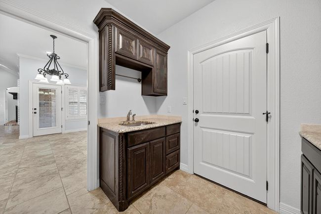 6711 Mosswood Dr, House other with 5 bedrooms, 3 bathrooms and 3 parking in Midland TX | Image 36