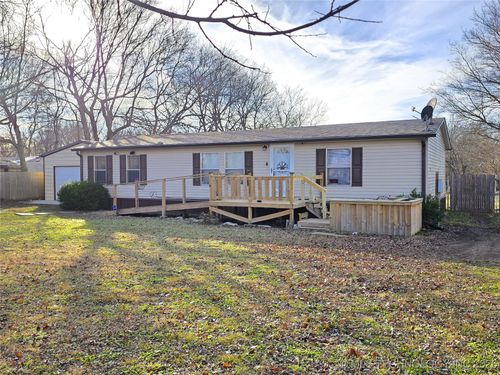 7450 4175 Rd, Claremore, OK, 74017-2929 | Card Image