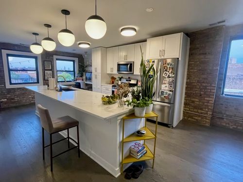 apt-4-1371 Milwaukee Ave, Chicago, IL, 60622-9105 | Card Image