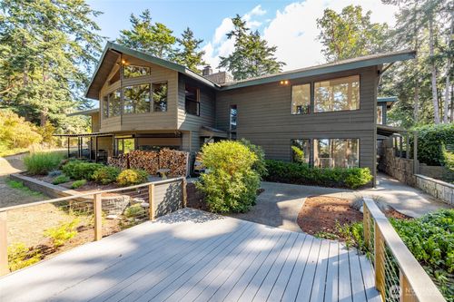 1654 Wind Dancer Pl, Coupeville, WA, 98239-3316 | Card Image