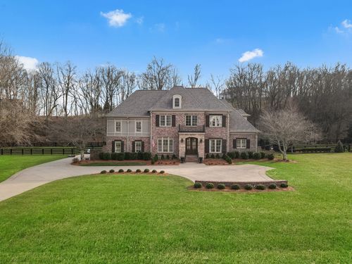 5007 Buds Farm Ln, Franklin, TN, 37064-7637 | Card Image