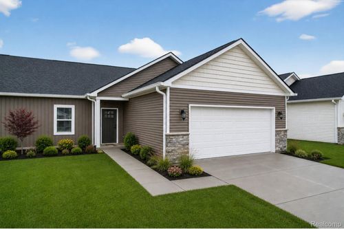 276 Percy Dr, Howell, MI, 48843-5823 | Card Image