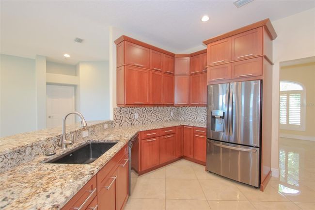 946 Allegro Ln, House other with 4 bedrooms, 3 bathrooms and null parking in APOLLO BEACH FL | Image 17