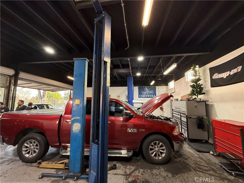 Commercial Sale in Altadena 5
