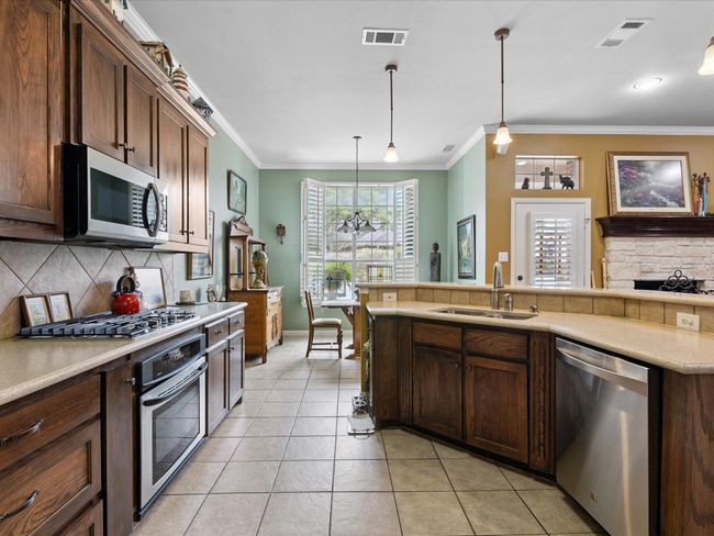 713 Amherst Dr, House other with 3 bedrooms, 2 bathrooms and null parking in Waxahachie TX | Image 10