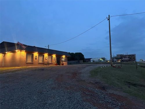 306 E Highway 66, Wellston, OK, 74881-9577 | Card Image