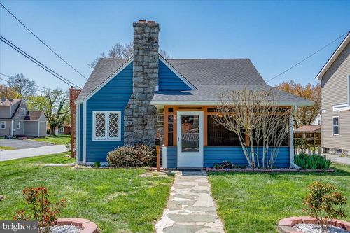 201 Jefferson Ave, NEW CASTLE, DE, 19720-2503 | Card Image