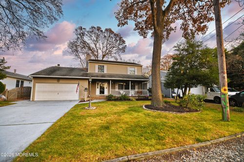 1412 Chicopee Ave, Point Pleasant Boro, NJ, 08742-3407 | Card Image