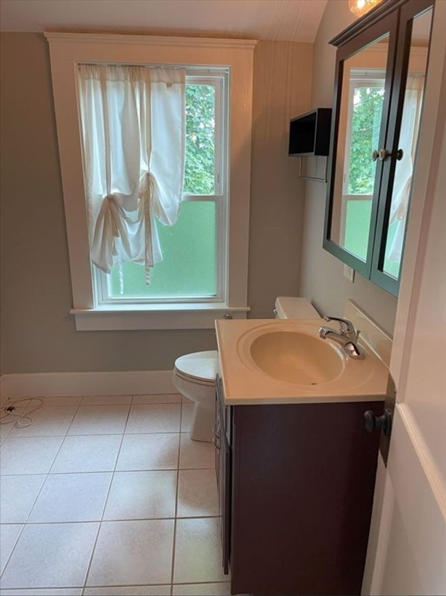 39 Barnard Rd, House other with 2 bedrooms, 1 bathrooms and 2 parking in Worcester MA | Image 16