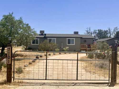 7101 Buckel Ave, Inyokern, CA, 93527-2518 | Card Image
